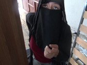 British man gets lucky when Syrian refugee knocks on his door