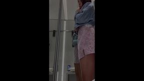 karol smith se masturba en un vestidor de famosa plaza en guadalajara