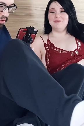 Angelina Elizabeth - Part 2 - Close Angle