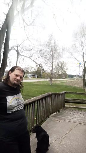 Little wulfy dances And sings