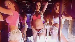 Stripper 3 Girls Pole