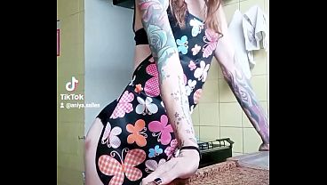 Mulher submissa de verdade sabe seu lugar