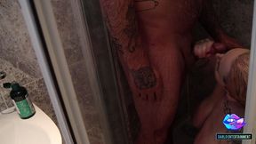 sexy bbw bambi beauty gives a wet blowjob in the shower