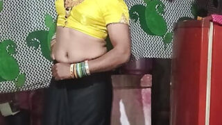 69, ruha – nagy faszú amatőr fiatal ázsiai transzvesztita meleg kurvák piercingben basszák a seggüket