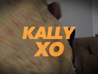 Kallyxo gives weenie rating and custom clip for fan