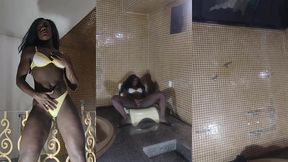 fernanda chocolatte em uma danca sensual e gozando na beira de uma hidro