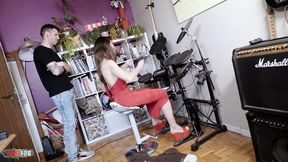French beauty Lety Howl's pussy gets fucked hard by handsome Kevin White