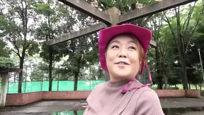 Hot MILF Grandma Gets Naughty with Amateur Lover
