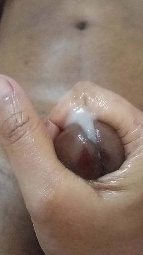 Lund ka pani nikal diya bhabhi ne hila hila kar kala lund pura nichod diya