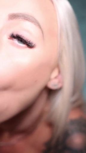 Wild Thicc Blonde Loves Getting Cumshot on Her Tits by BBC