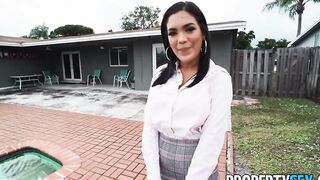 PropertySex goddess Agent with Gorgeous Goddess Ass Fucks Handyman