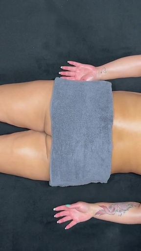 A Rich, Sensual Massage Ends in Sex and Masturbation Until Climax.