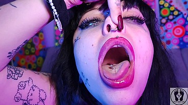 NOSE FETISH DEEDEELOVE GOTHIC BEAUTY GIRL