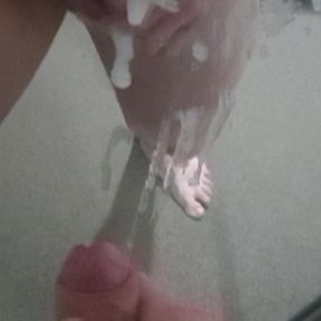 Big cumshot on mirror