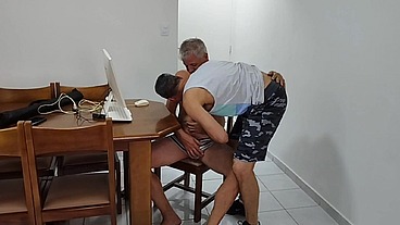 fudendo meu funcionário IsaacBaiano que veio me pedir aumento de salario