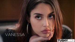 Ο Όλιβερ Φλιν γαμιέται με μικρά βυζιά, μελαχρινή Βανέσα Σκάι και δίνει κολλώδες creampie από τον Όλιβερ Φλιν