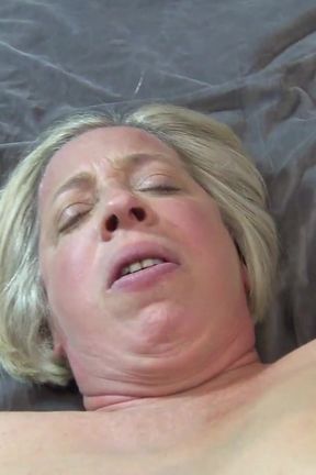 Shooting Star &amp; Savanna Star's Shoothouse Lesbian Hookup - Raw Fingering &amp; Oral Ecstasy