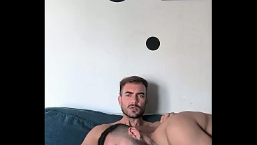 Como rebota su pija en mi culo hasta llenarme de semen - rica polla - sem camishina- bareback