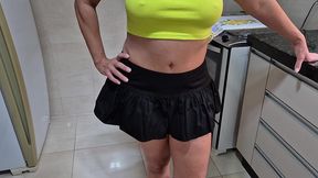 meu enteado me engravidou e quer se casar comigo! o safado me fodeu e gozou dentro... e agora, largo o pai dele e fico com ele?