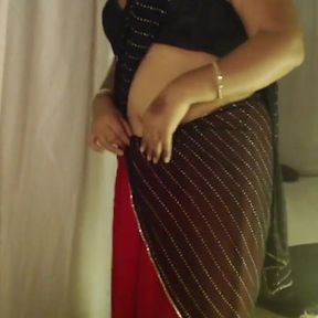 Desi Hot Girl Boobs Press Nude Sexy Show.