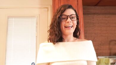 gets creampie before wedding with hairy pussy makes her gush