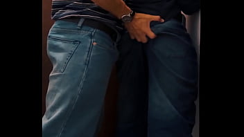 Me da leche en el loby del hotel que rico cruising