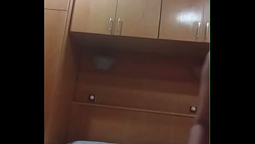 Me gusta acariciarme mis tetas mientras ago live