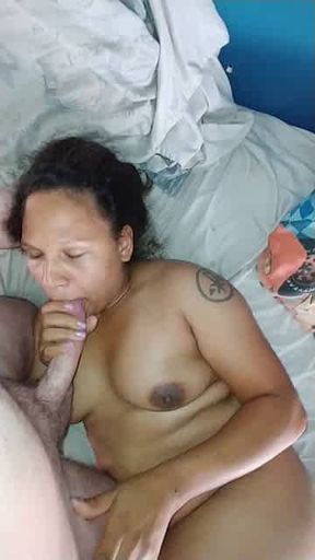 Yellowbone milf spread and fucked till cum facial