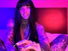 Handjob, Footjob – BLAZED BRAT FemDom