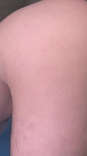 Cunnilingus Like a Butter Dog, Continues to Be Kept Full Erection with Tornado Oil. Part.1