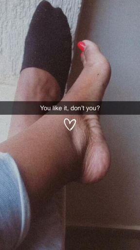 My cute feet that you just can’t resist drooling over