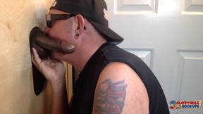 Ebony Man Gives Me His Dick To Suck