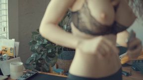 Sexting with Piper Blush