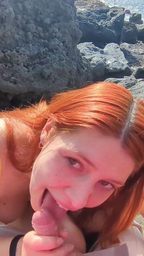 POV: Risky Public Blowjob, My Readhead Girlfriend Sucks My Dick on the Beach (dia Ita)