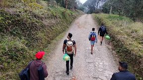 DUAS HORA DE VIAGEM, PONTE DESTRU&Iacute_DA, TRILHA ERRADA, PERRENGUE NO MATO E FODA COM FARDA.