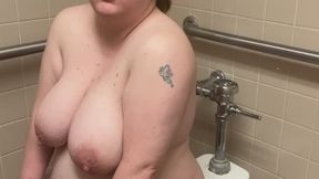 Naked plops at a popular southern fast food restaurant MP4
