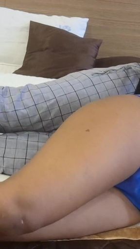 Indian Room Boy Fucks a Foreign Lady