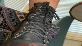SD Scarlett Kage gives you a facesitting POV session in English and Spanish MP4