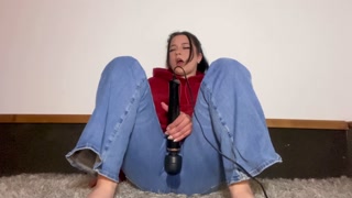 Smoking A Joint Then Squirting In My Blue Jeans