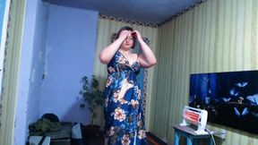 Hot dancing with a hot girl in a good mood