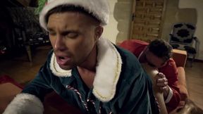 three-three 4 Dicking The Elf - Gold GayTube