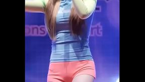 The Sexy korean Girls dancing show 2-  cameltoe  full download http://j.gs/E23r
