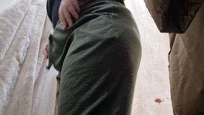 farts in the public clothing store