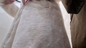 farts in the public clothing store