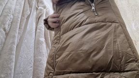 farts in the public clothing store