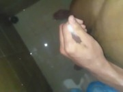 Me masturbo en la ducha para relajarme