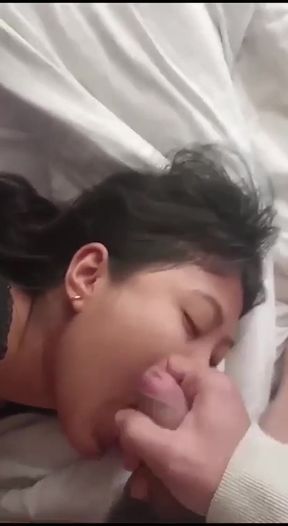 Indian amateur desi girl swallows cum after deepthroat
