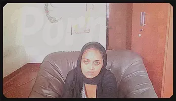 Sri Lankan Stepmom Gets Rough Sex at Home Office