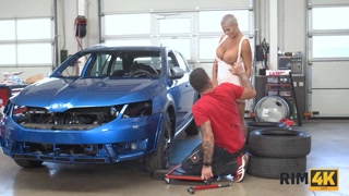 RIM4K. Man cant resist voluptuous MILF and allows her to eat butt