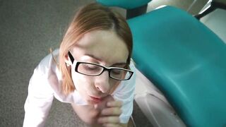 Screwed doctor inside the dental office, she blown cock and